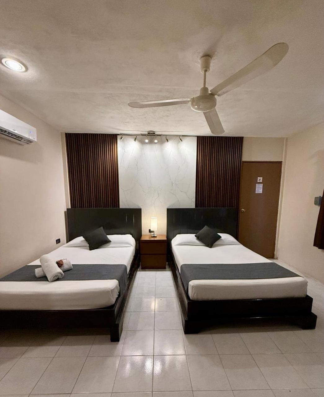 Hotel Baroni Progreso  Bagian luar foto